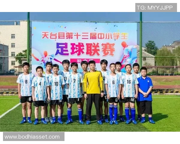 扬城足球比赛精彩视频回放与实时直播全程呈现