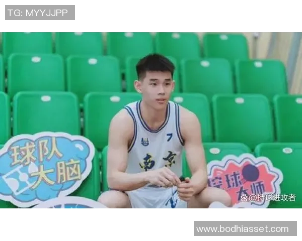 林葳的成长之路：从青涩学子到职场精英的蜕变与思考